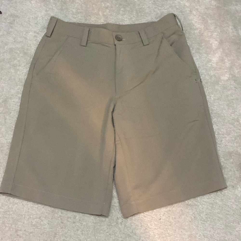 Mens 30’ Under Armour Khakis